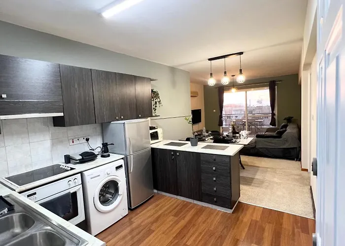 212 Apartment, A 2-bedroom Escape *