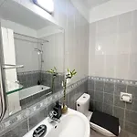 شقة 212 Apartment, A 2-bedroom Escape بافوس