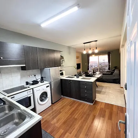 212 Apartment, A 2-bedroom Escape *