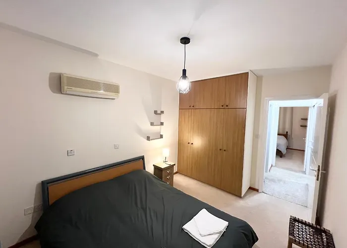 212 Apartment, A 2-bedroom Escape *